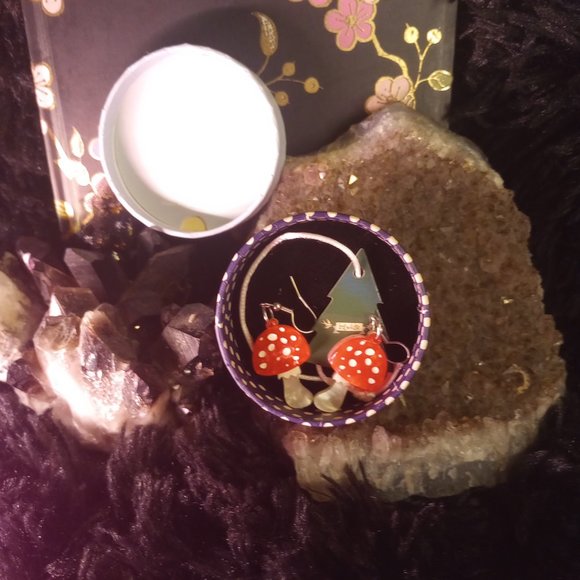 NIB 2020 Twinning Toadstools Erstwilder Dangling Hanging Earrings - Picture 8 of 9